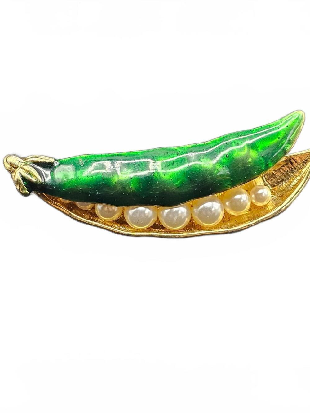 Green Enamel Pea Pod Brooch